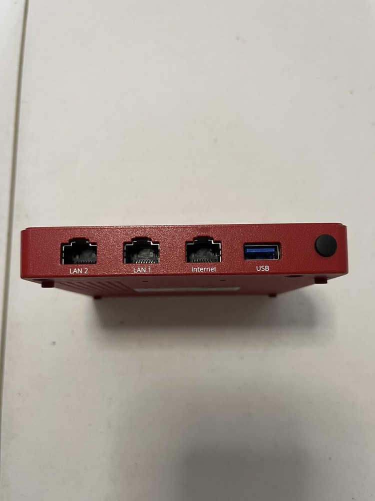 Kerio Control NG100 Firewall Router with AC Adapter