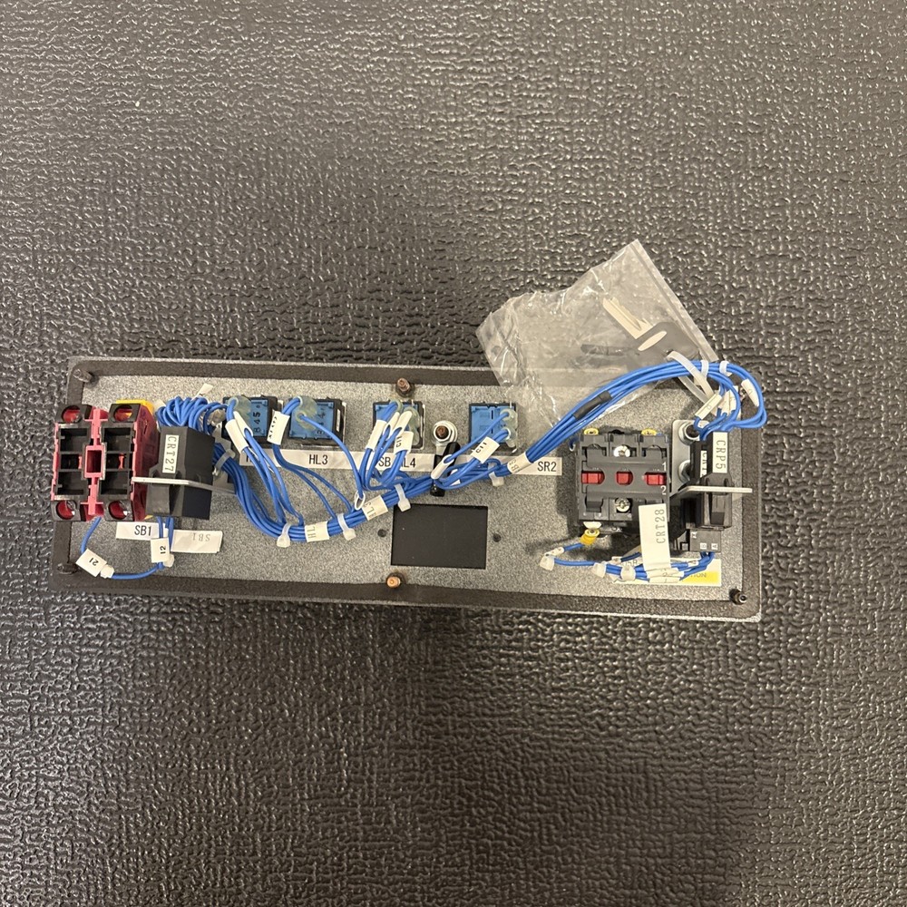 A05B-2601-C004FANUC Robot Controller Operator Panel, Key Switch, E-Stop