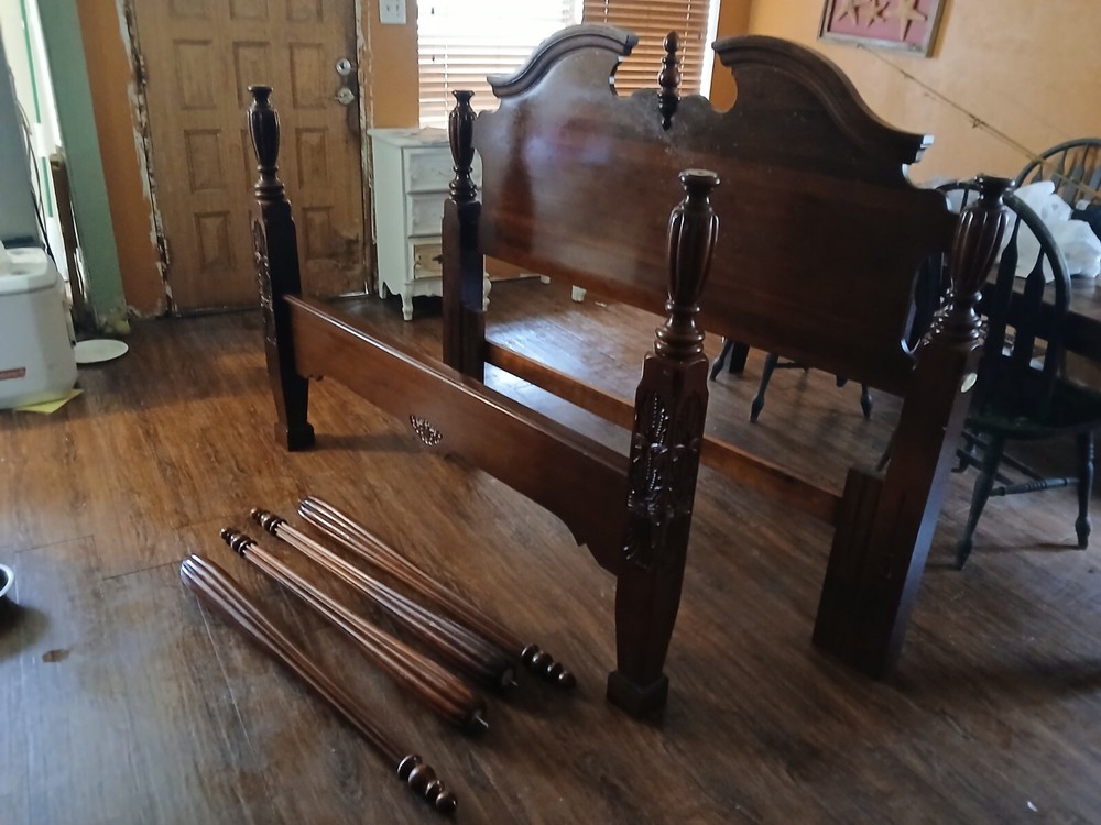 5 piece Queen bedroom set
