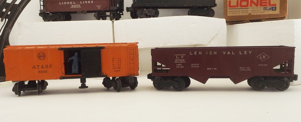 Vintage Lionel Trains & Trainmaster -