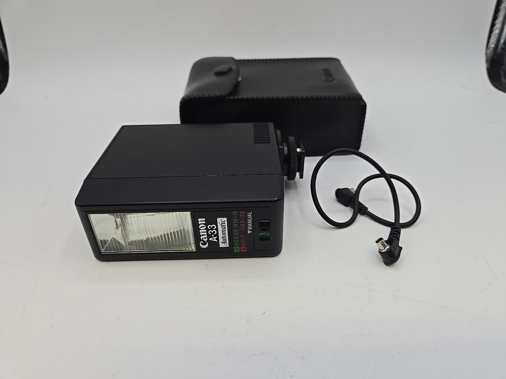 Canon A-33 Automatic Flash In Case