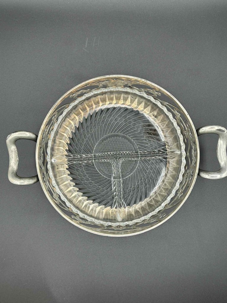 VTG Silverplate Openwork Serving Dish w/ Handles & Glass Insert Monogram MBC EP
