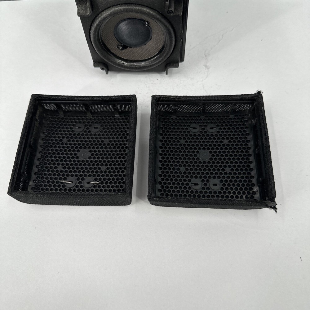 1 BOSE Double Cube Speaker Replacement Tested Good - E