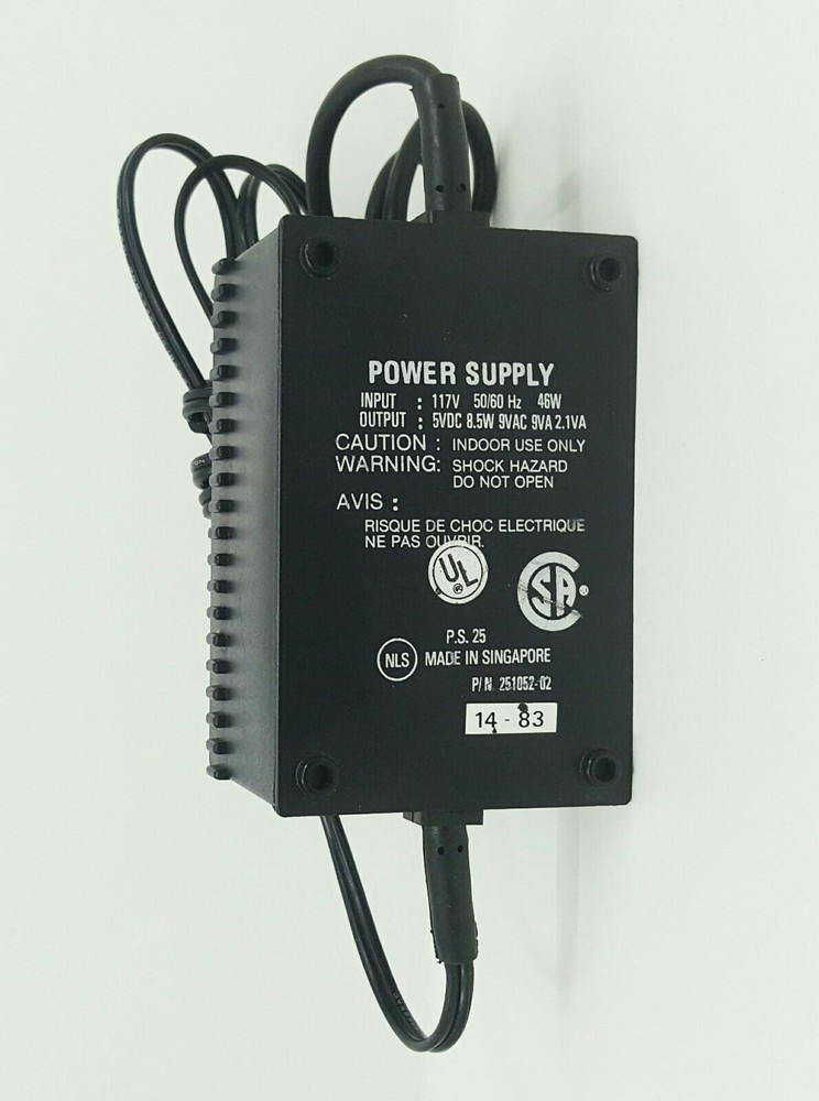 1980s - Commodore Computer Power Supply Part Number 251053-02 5 Volt 9 Volt