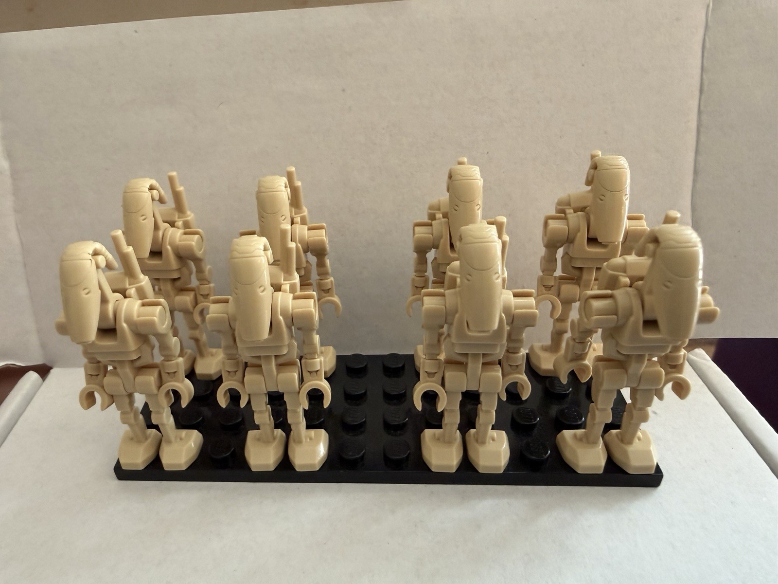 Clone Army Customs Combat Clanker Droids - 8 Pack Of Tan Droids