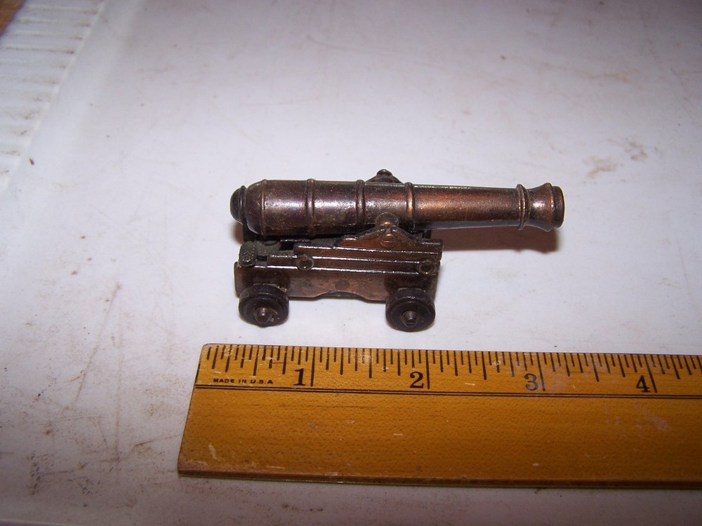 Vintage Metal CANNON PENCIL SHARPENER