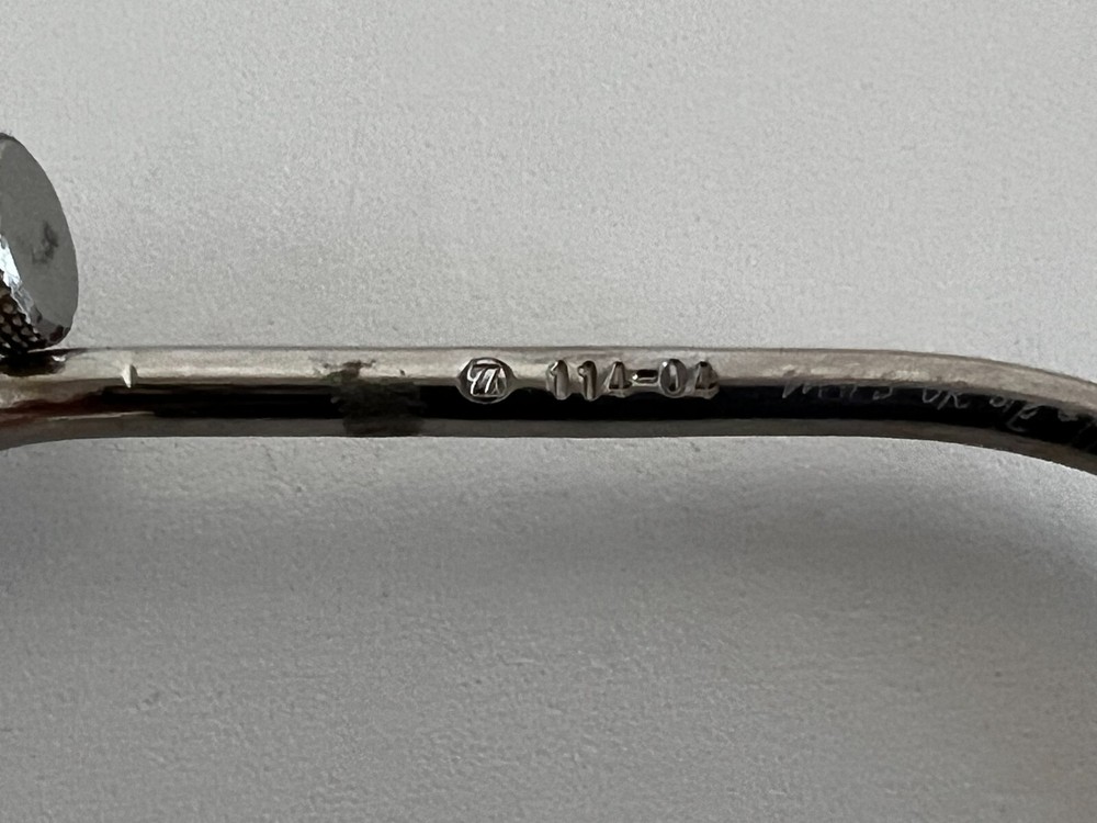 LL7: Zimmer Holder 114-04