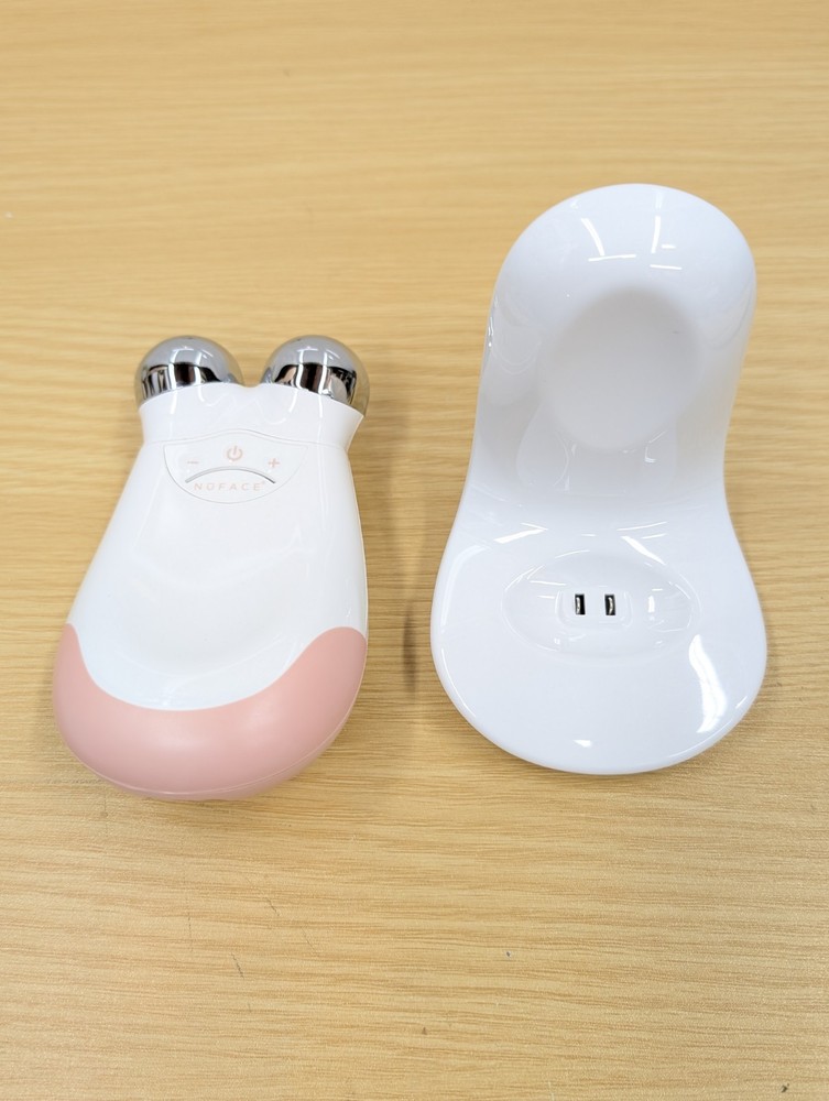 NuFACE Trinity White Sand with Lip + Eye Accessory Microcurrent Wrinkle Reducer