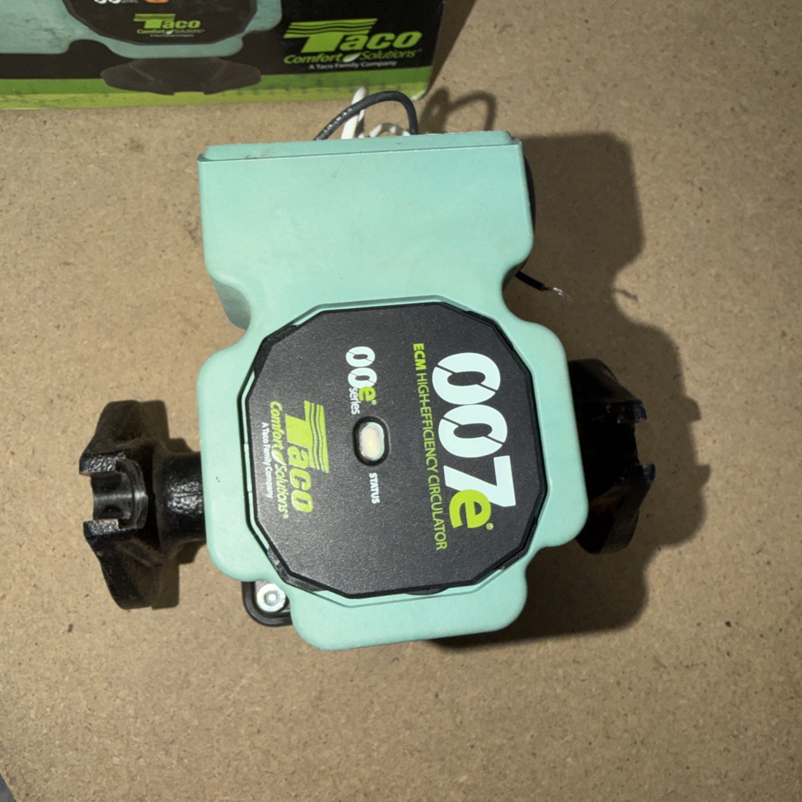 Taco Comfort Solutions Cast Iron ECM High-Efficiency 2-Flange Circulator Pump