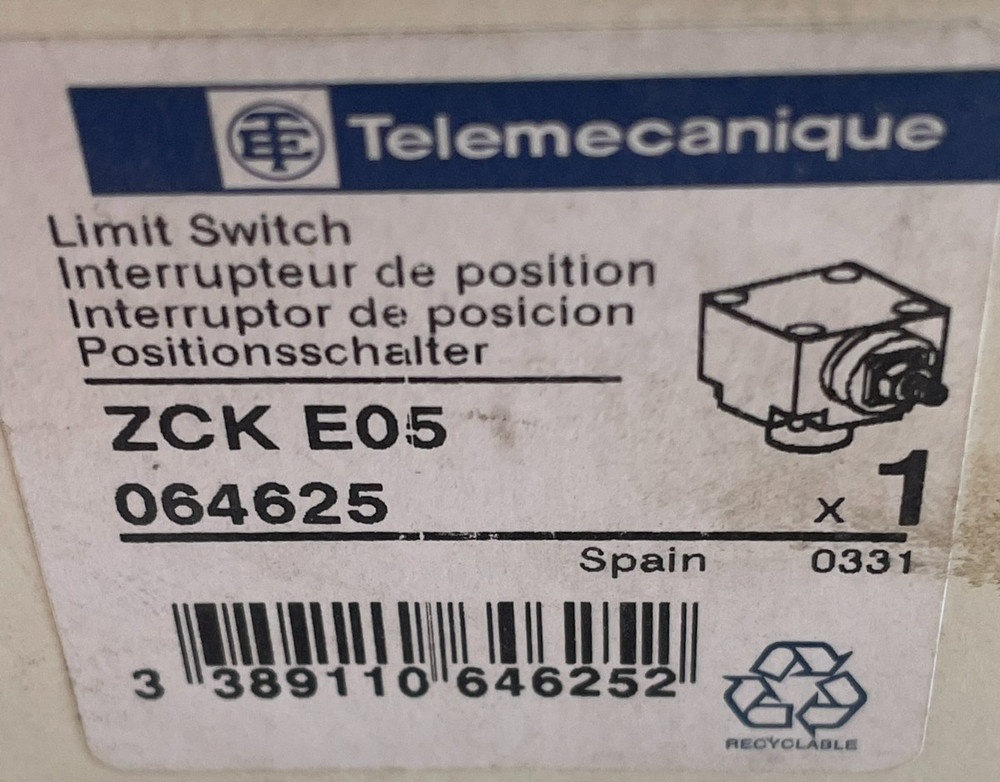 NEW TELEMECANIQUE ZCK E05 LIMIT SWITCH