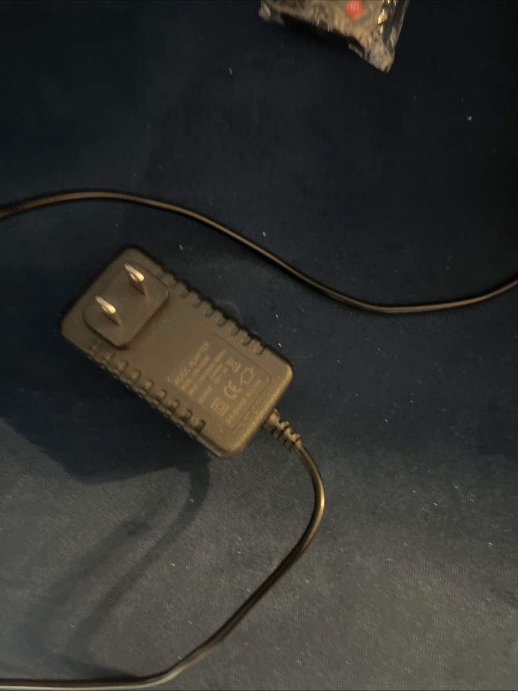 Desktop High Resolution LED Projector With Controller Tested Works Black White