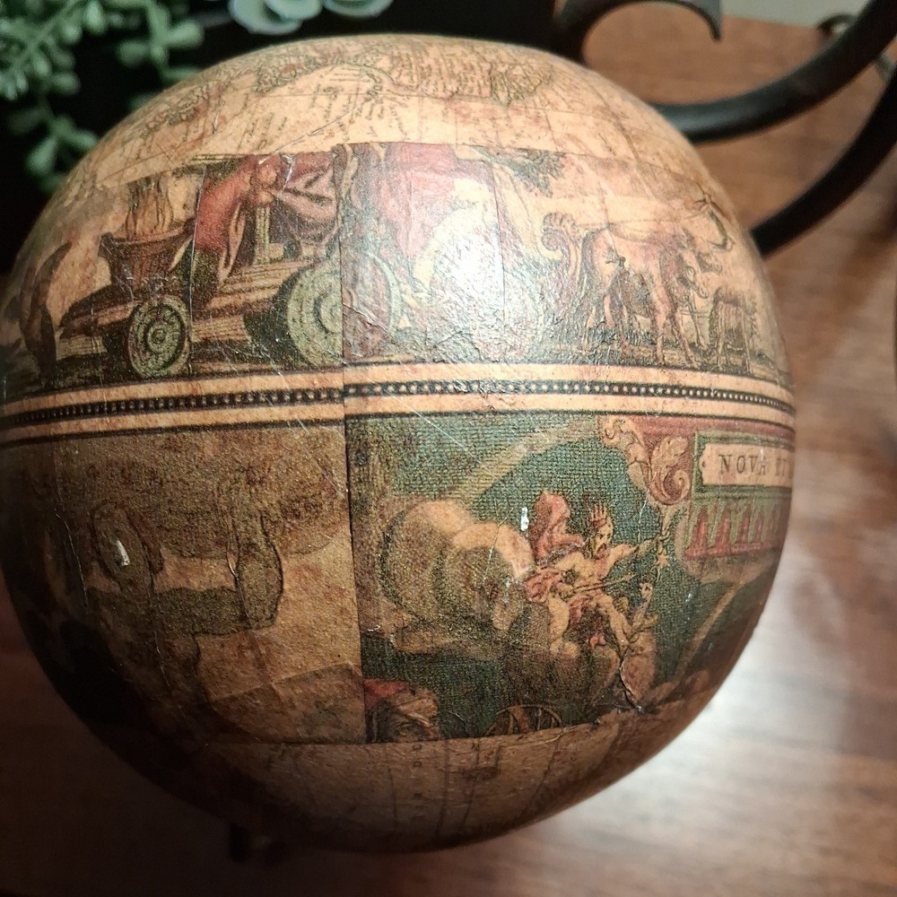 Table Top Metal Globe Decor