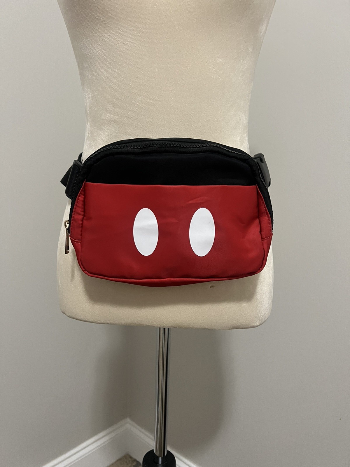 NEW! Disney Mickey Mouse Fanny Pack Purse Sling Park Bag Travel NWOT