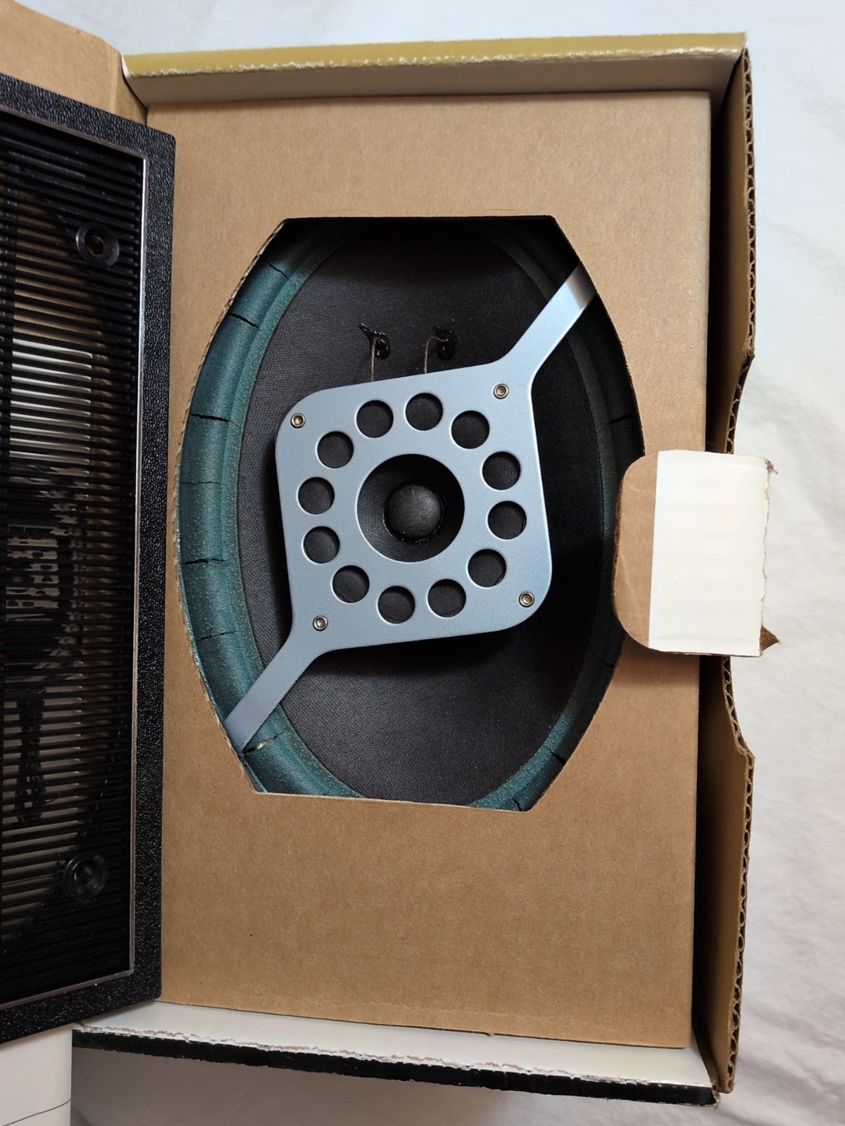 Vintage Sears Jensen Mag-20 stereo speakers NOS