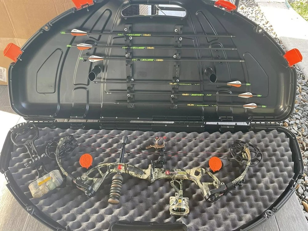 Archery Compound Bow Case Rugged Hard Shell Inner Foam Hunting Bow Arrow Storage