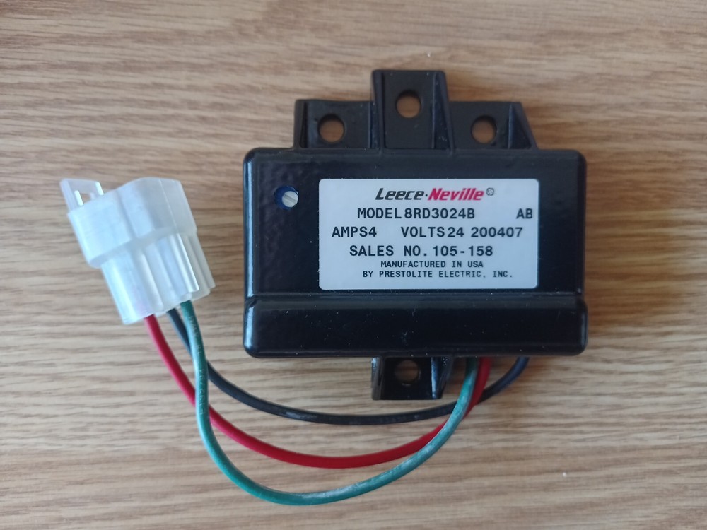 WESTERBEKE GENERATOR MOTOR REGULATOR 21611 24V