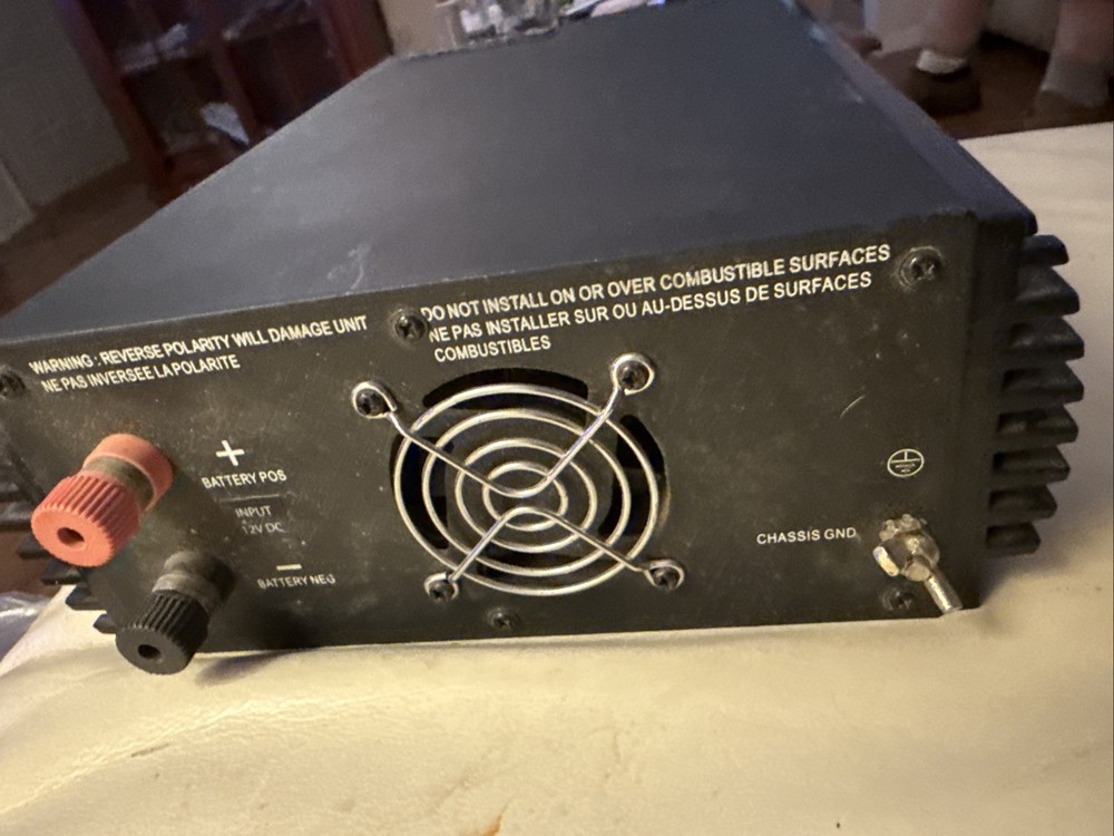 Sun force Pro Series Inverter DC to AC