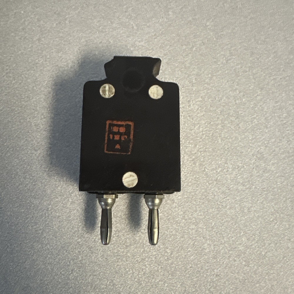 Crystal Holder Type -FT-171-B. Crystal Frequency 2220 KC. Signal Corps U.S Army.