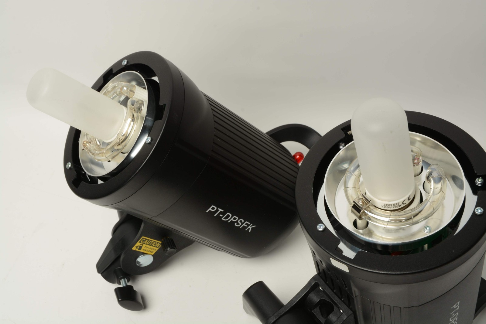 Platinum Pro Studio flash kit PT-DPSFK w/2X stands, softbox, reflector+