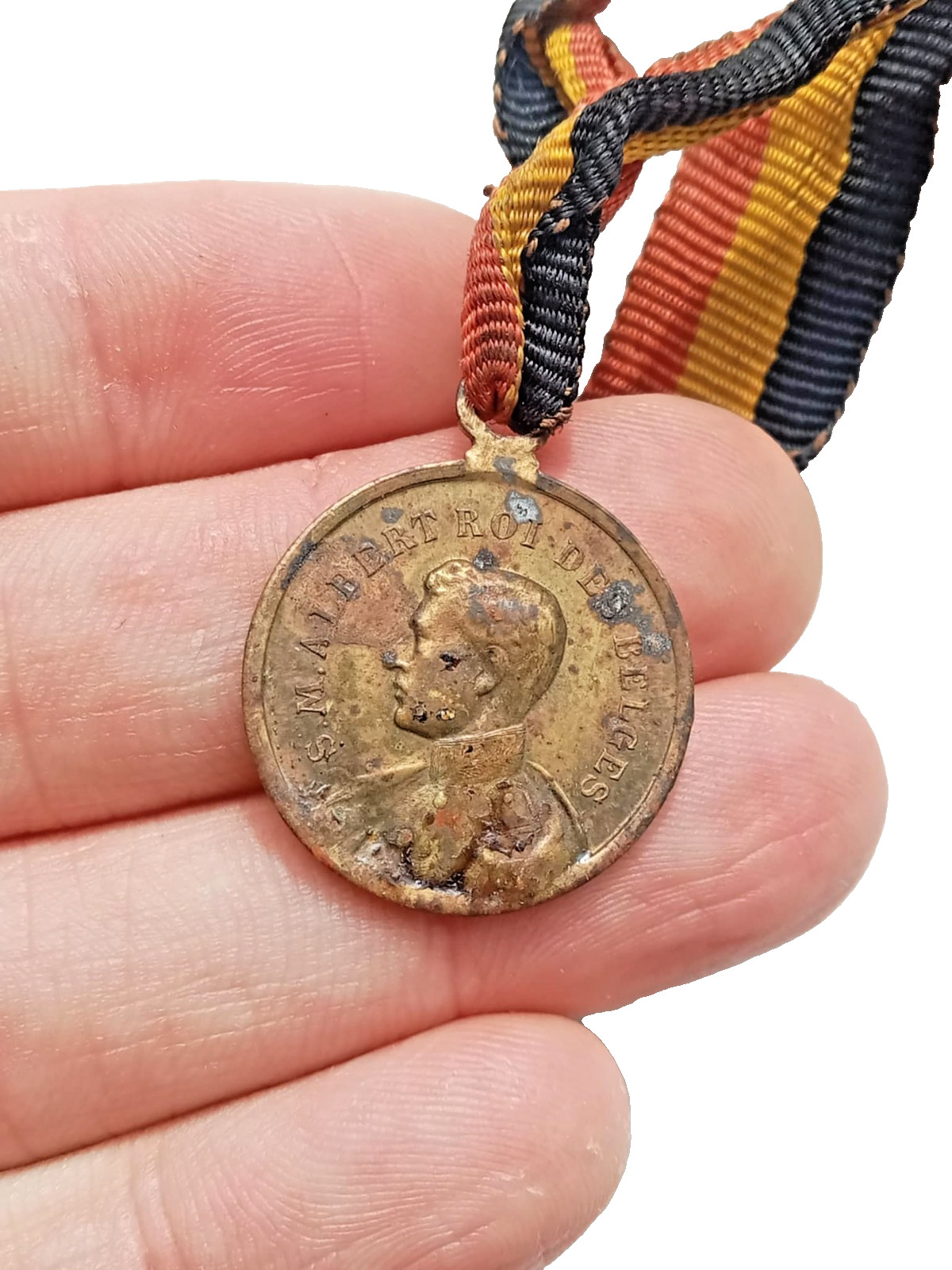 Antique 1914 WW1 Belgian Medal King Albert I commemorating Battle of the Yser