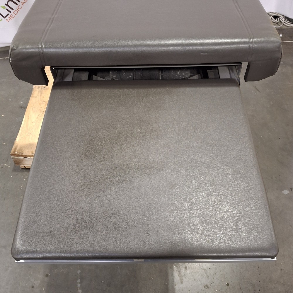 Midmark Ritter Model 104 Exam Table