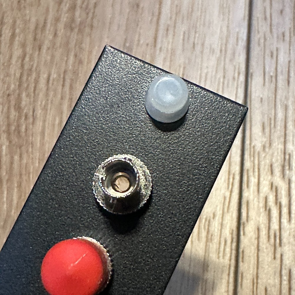 ST Multimode, Simplex, 6 Fiber Panel Red Caps