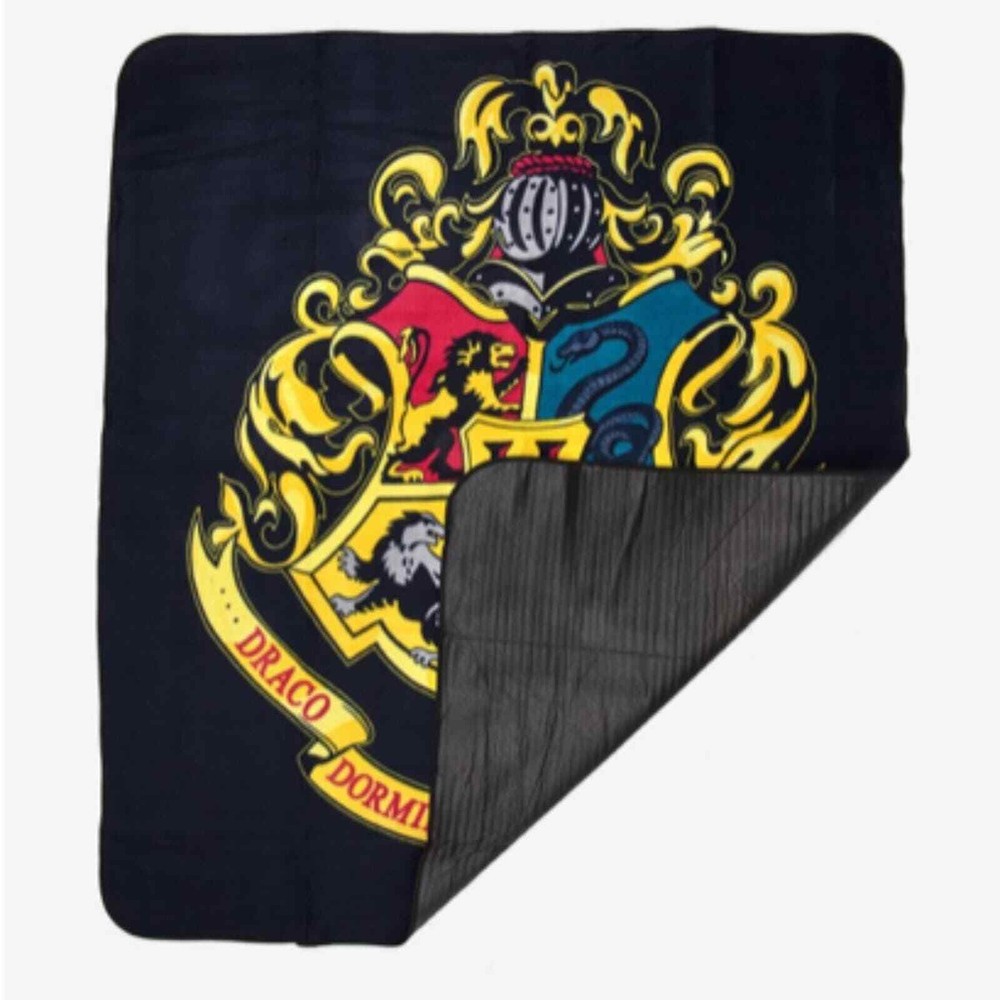 Harry Potter Hogwarts Crest Picnic Blanket