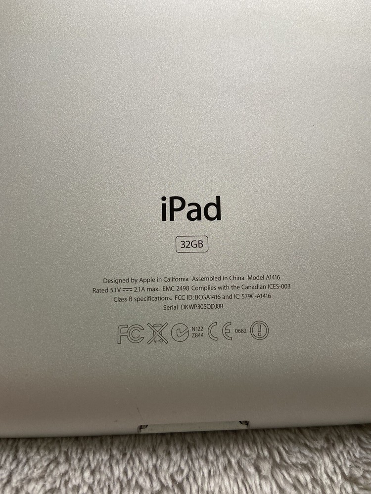 iPad 3rd Generation - For Parts Only