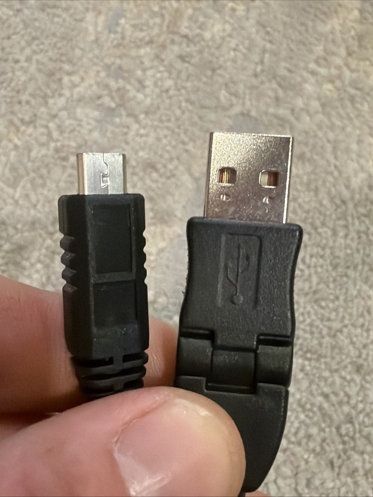 original Audi USB Adapter Cable For Android Micro-USB Auto Open Box