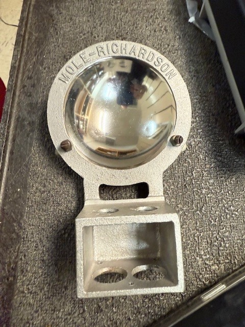Mole Richardson reflector part for light 283-22