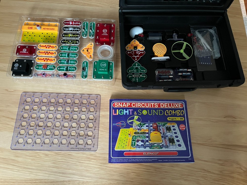 Snap Circuits Deluxe Light and Sound Combo