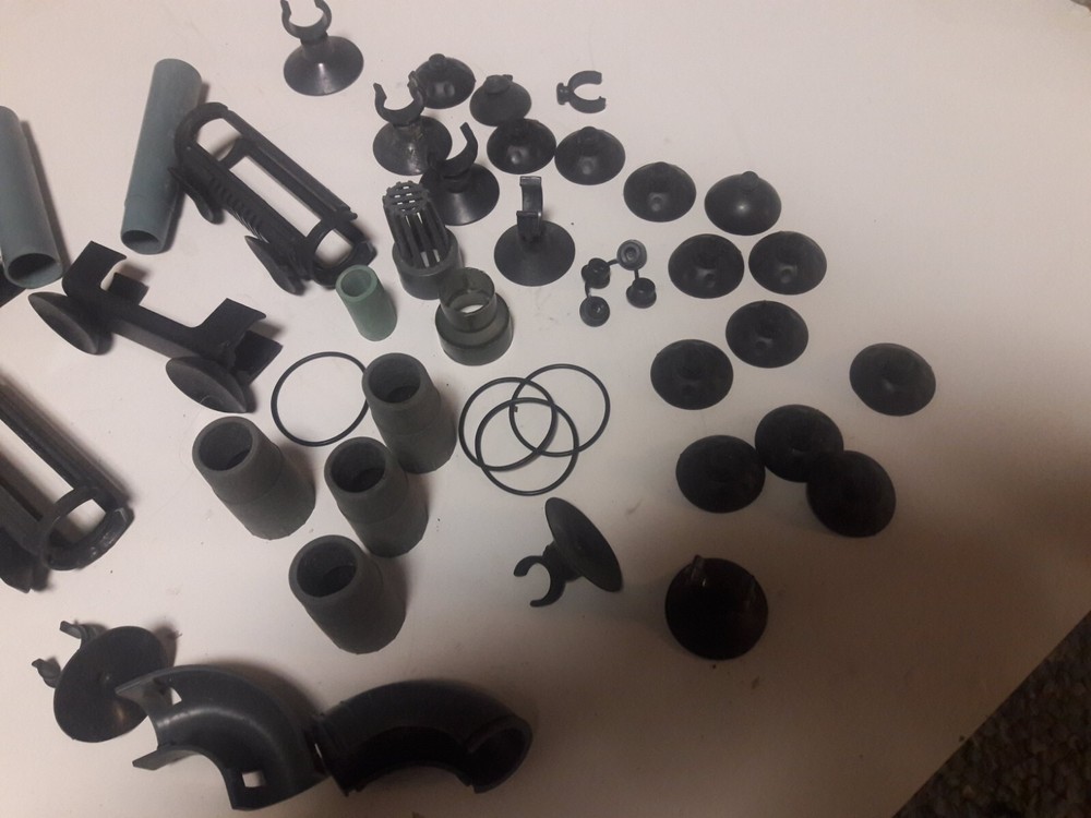 Assorted Aquarium Hose Fasteners 16/22 mm. Pre-Owned.