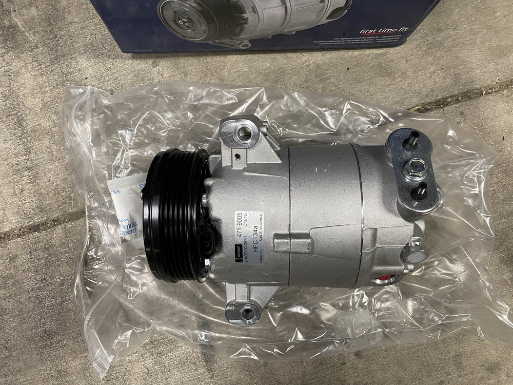 Denso AC Compressor 471-9005 Open Box