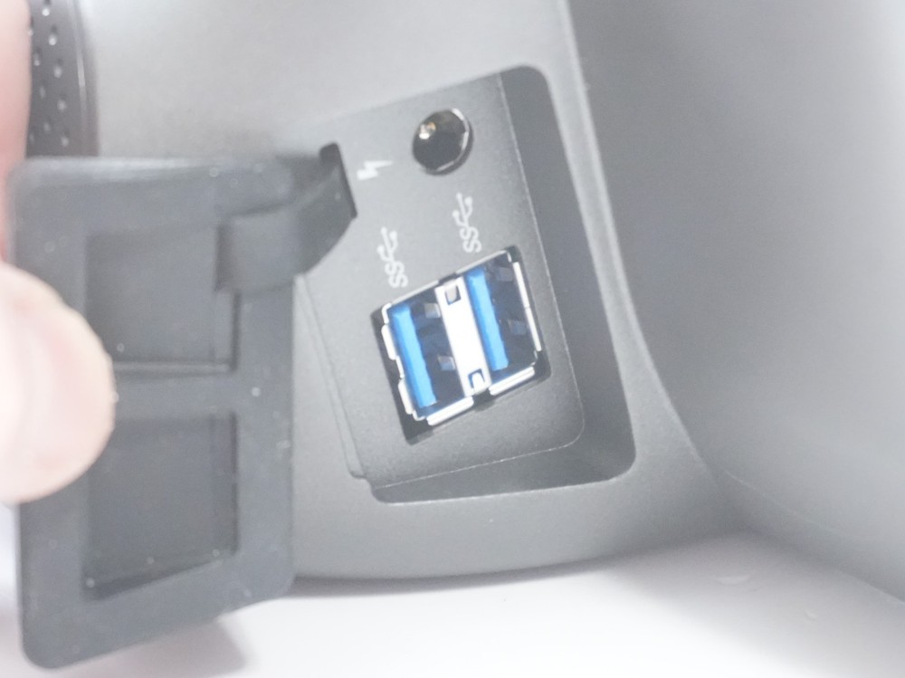 Tobii Dynavox i-16 Eye Tracking / Touchscreen Communicator / Speech Device