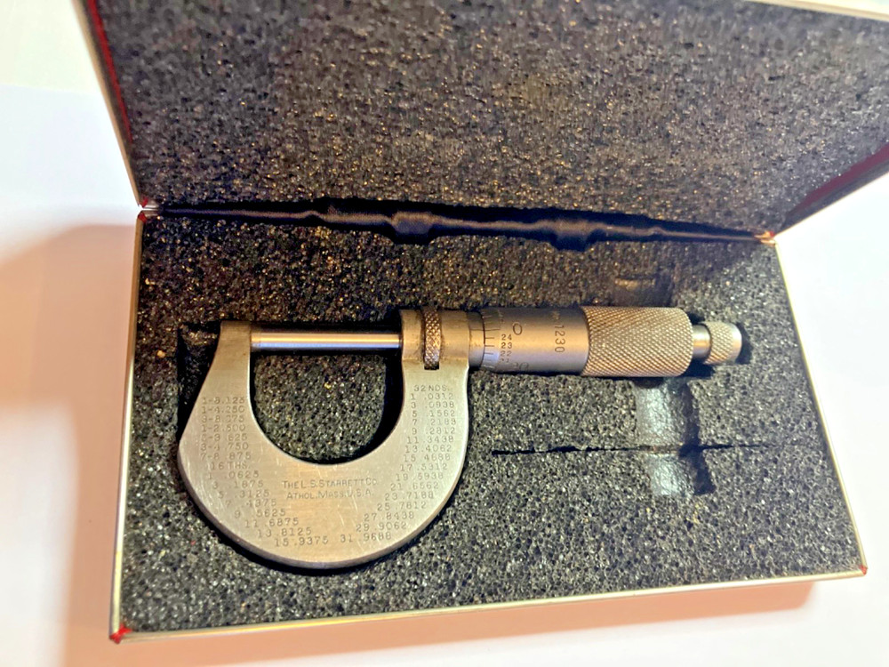 Preowned Starrett Micrometer, In very nice condition. everything works smoothly.