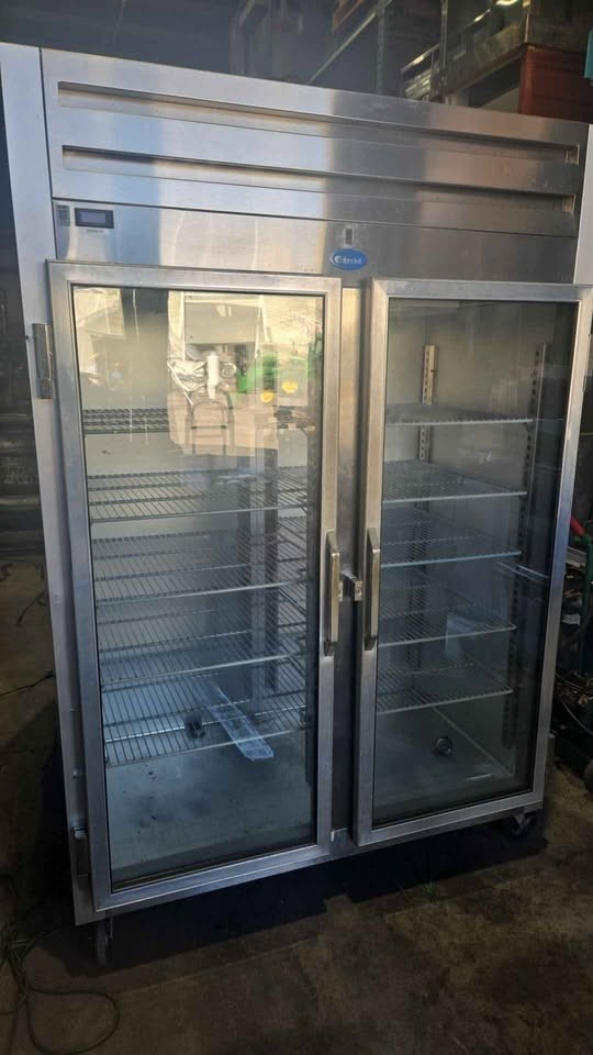 Randell 2 door glass cooler