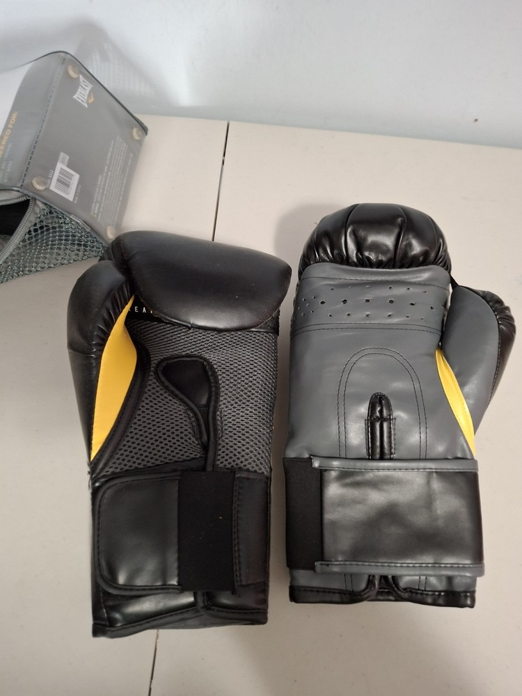 Everlast Classic Boxing Training Gloves Model 5312