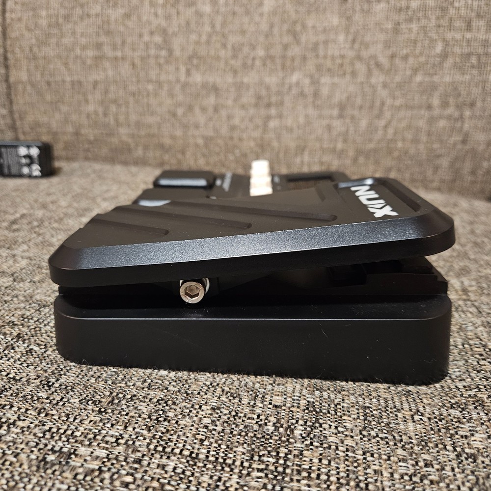 NUX MG-101 Guitar Multi Effects Pedal