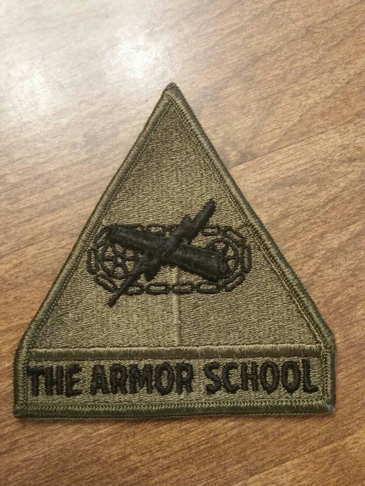 US ARMY THE ARMOR SCHOOL SHOULDER PATCH SUBDUED M/E