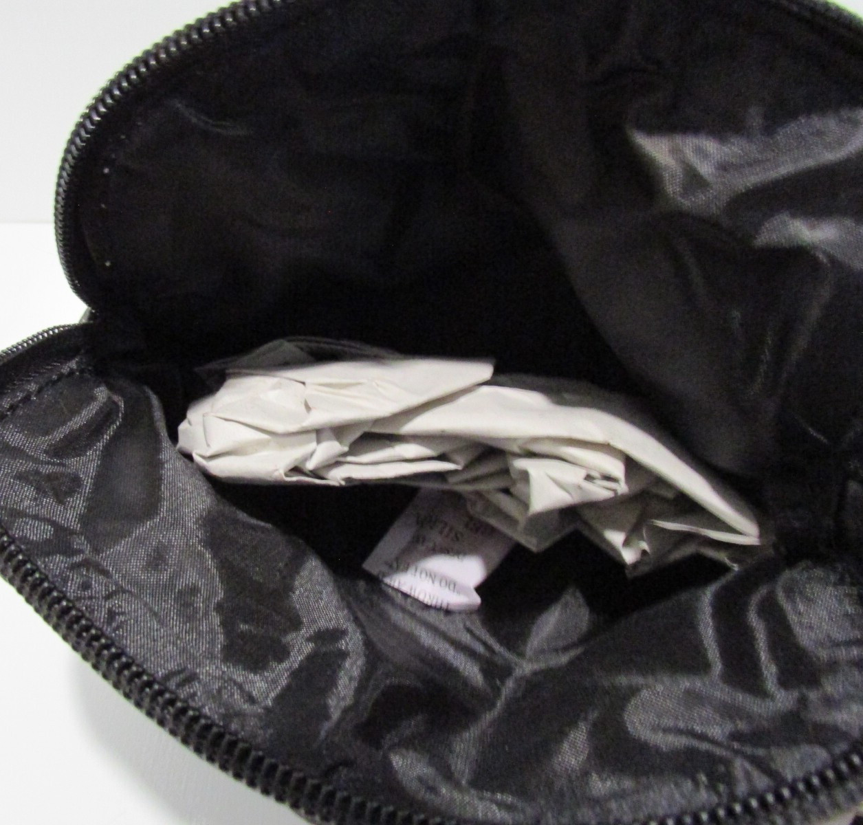 Disney Loungefly Alice in Wonderland Falling Cosmetic Make-up Bag NWT RARE