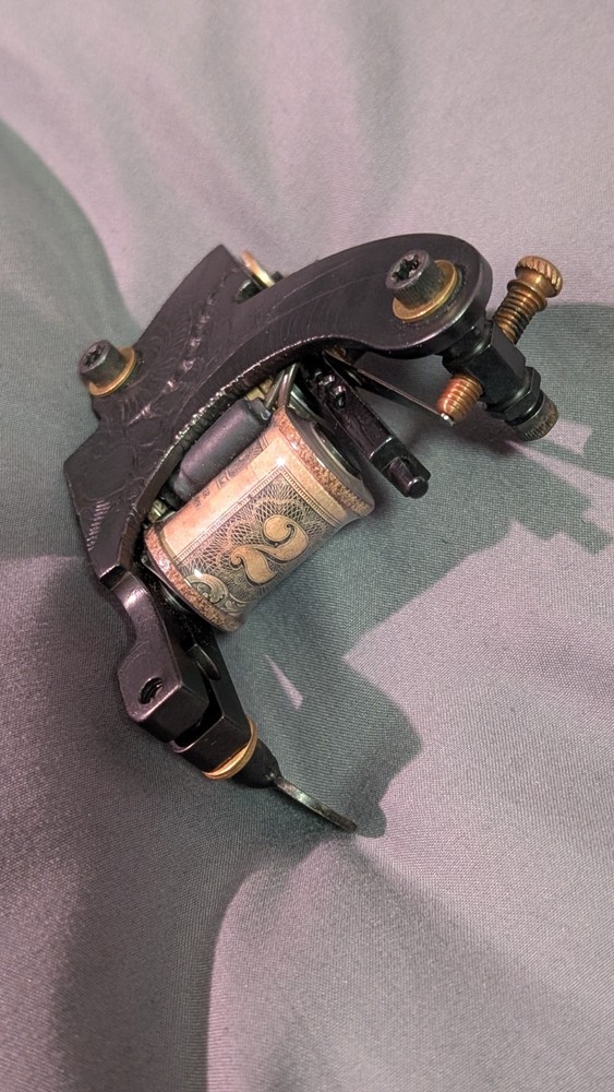 Aaron Cain Carved Walker Tattoo Machine