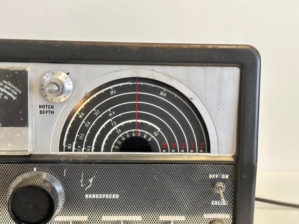 The Hallicrafters Co. SX-100 Ham Receiver