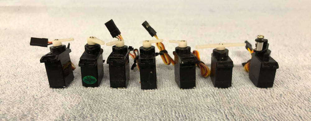 7ea Micro Servos With Universal (JR) type connectors