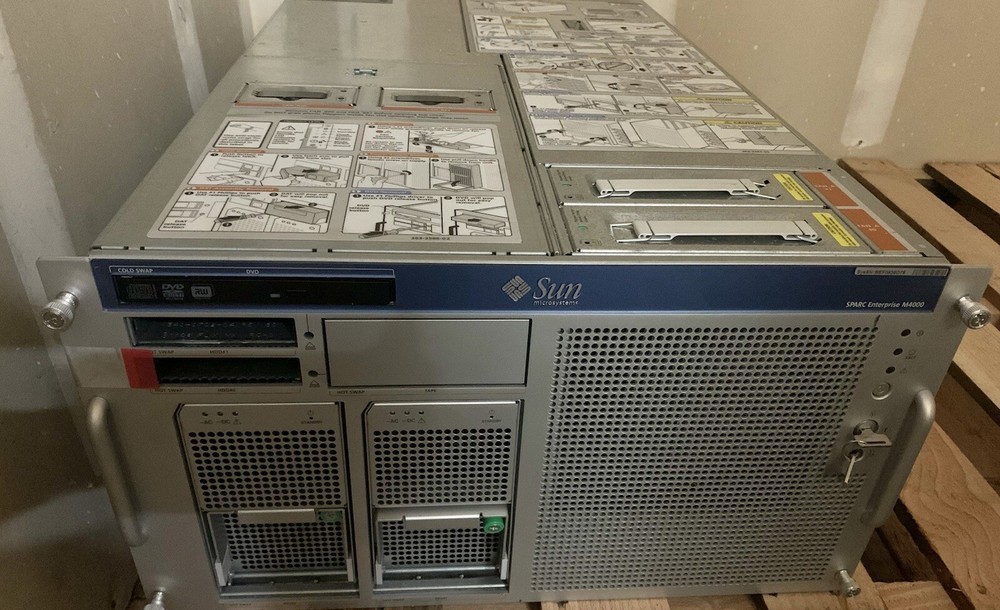 Sun Micro System M4000 Base Enterprise Server