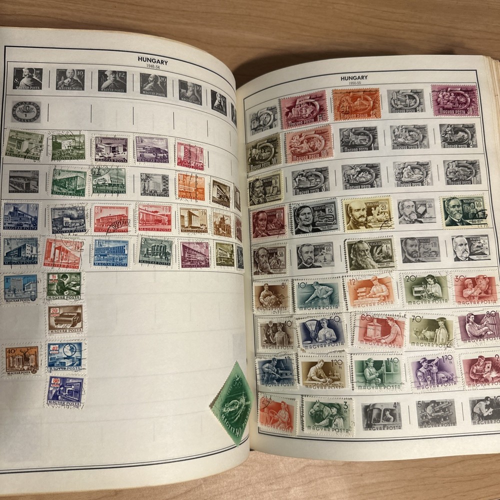 🌟 Standard World Harris Masterwork Stamp Albums Collection w/Stamps Please Read