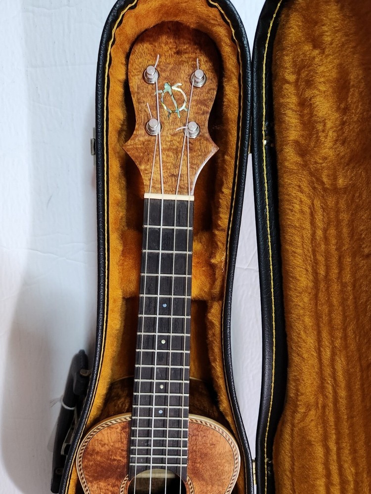 Big Island Ukulele Soprano Mint