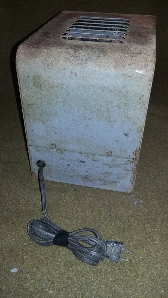 Stancor Master Pack Standard 6 VDC 12.5 A Transformer Model 752 Powers On, As Is