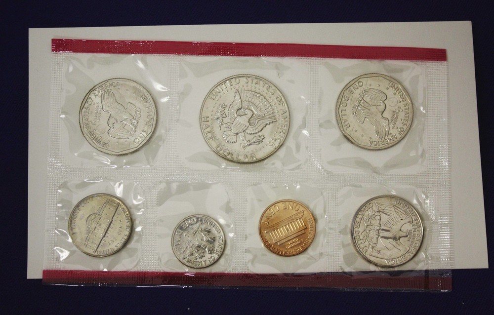 1981 MINT SET AS ISSUED BY U.S. MINT