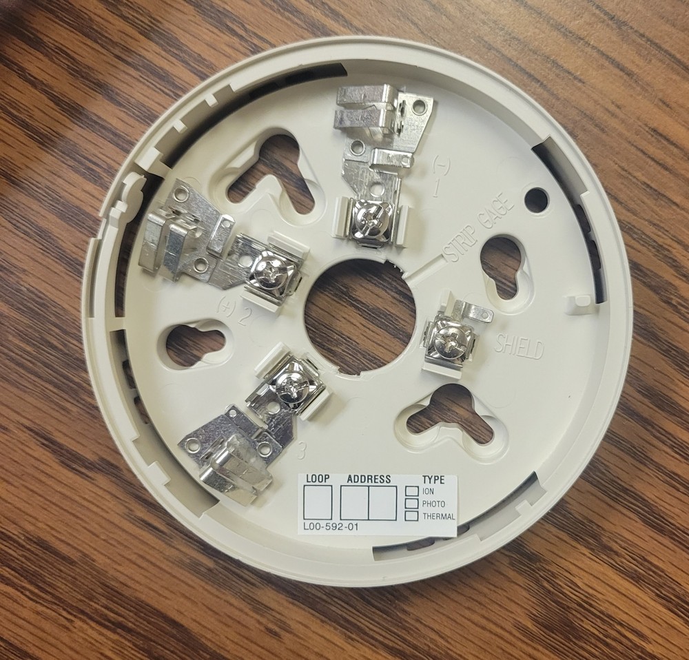 SYSTEM SENSOR B501 - INTELLIGENT DETECTOR BASES WITHOUT FLANGE NEW