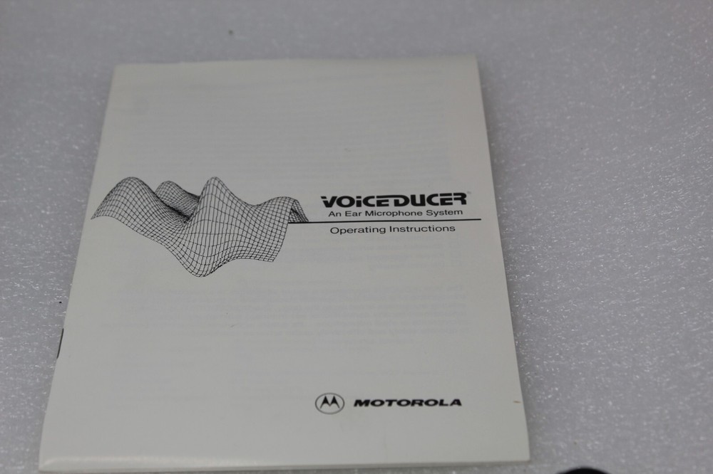 NEW Motorola BDN6706B Voiceducer Two Comm Dev w/ Ear Mic